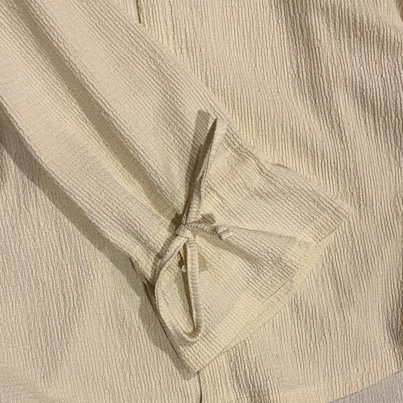 Women's Cream Baggy Button-Up Blouse - Picture 3 of 4